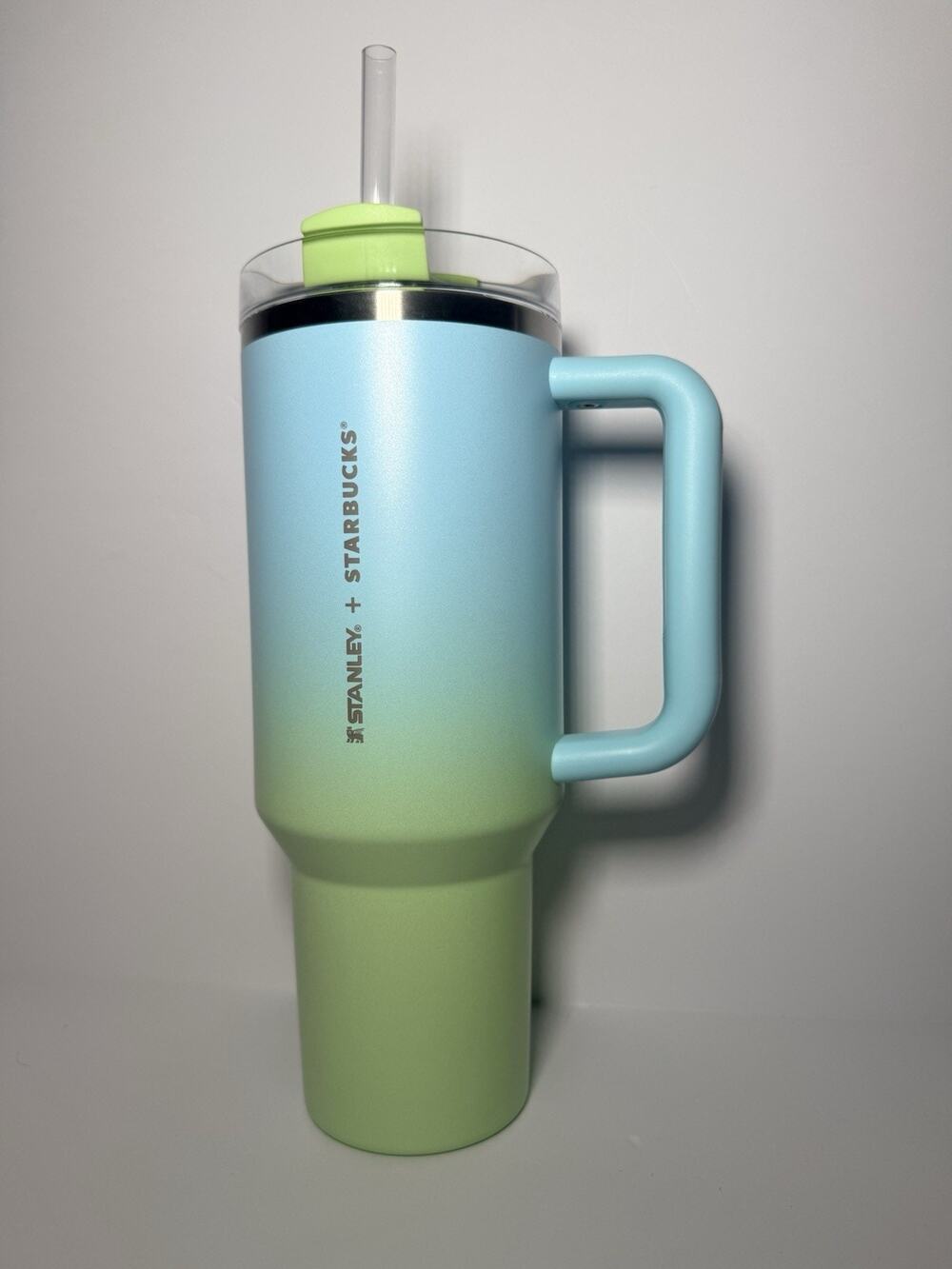 Stanley X Starbucks Thailand Summer BLUE GREEN OMBRE 40oz Quencher Tumbler BNWT